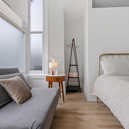 Finsbury Park Studios Лондон Экстерьер фото